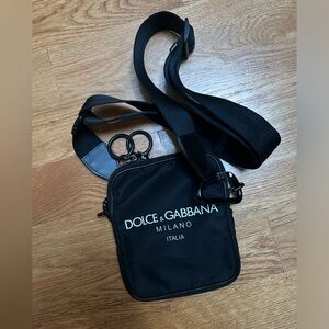 Dolce & Gabbana black nylon crossbody bag with printed logo